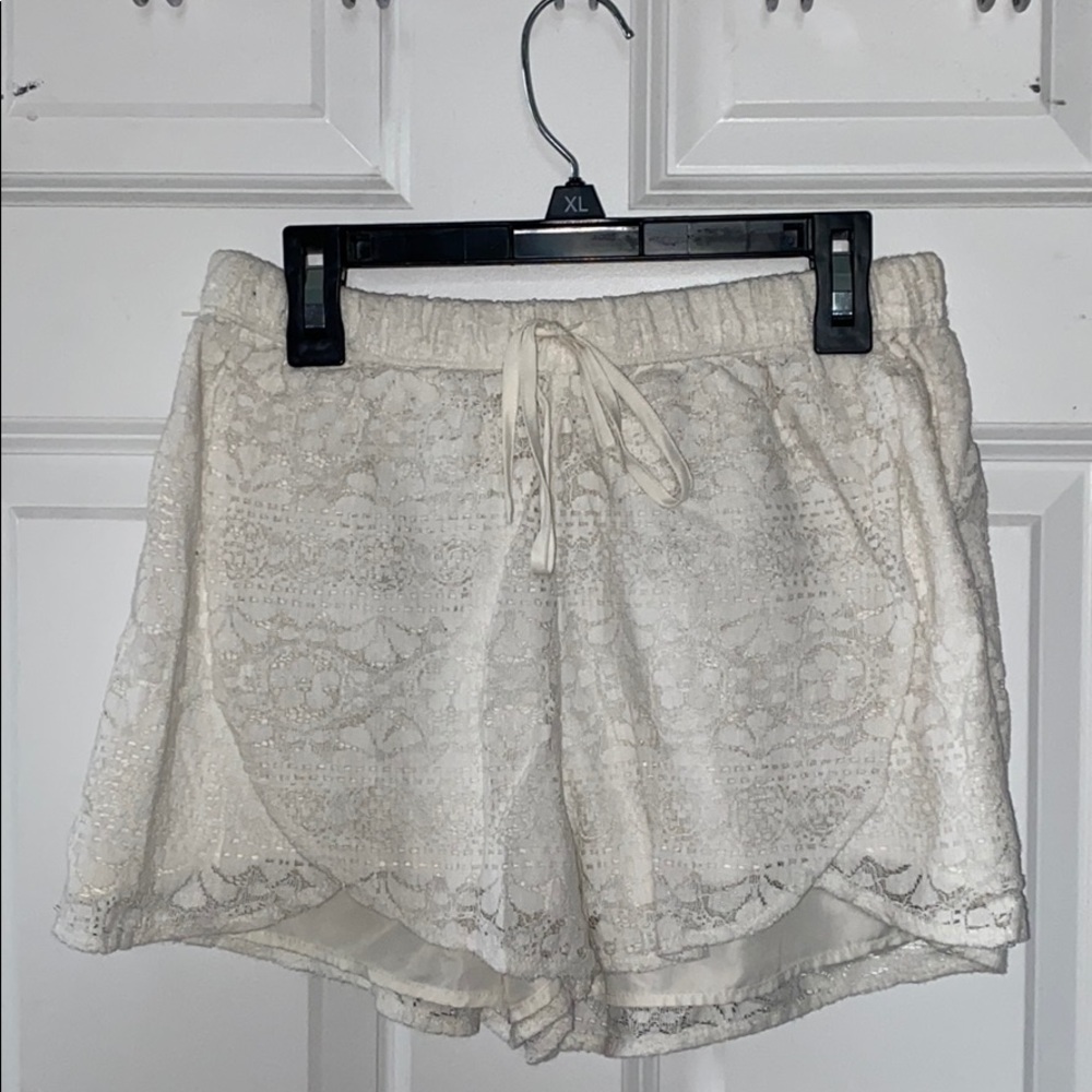 White/Cream Lace AEO Shorts
